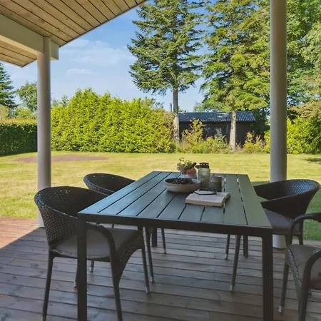 Holiday home Rixa - 525m From The Sea In Sealand By Interhome
