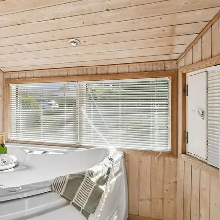 Holiday home Rixa - 525m From The Sea By Interhome *