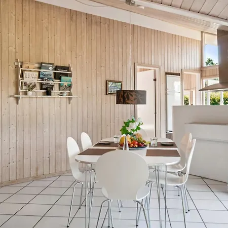 Holiday home Rixa - 525m From The Sea By Interhome *